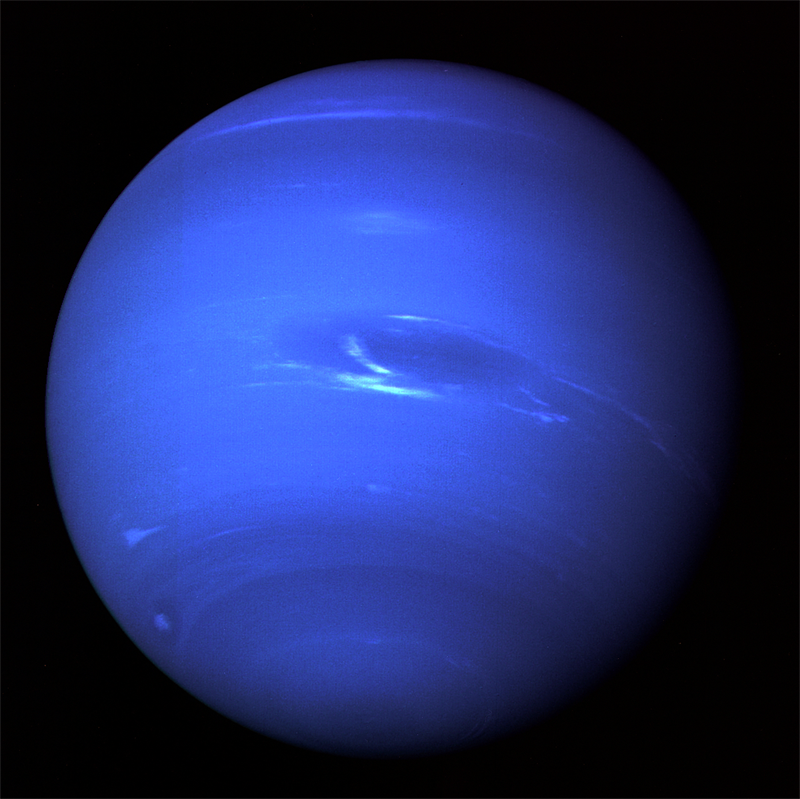 写真:深く輝くコバルトブルーが美しい海王星