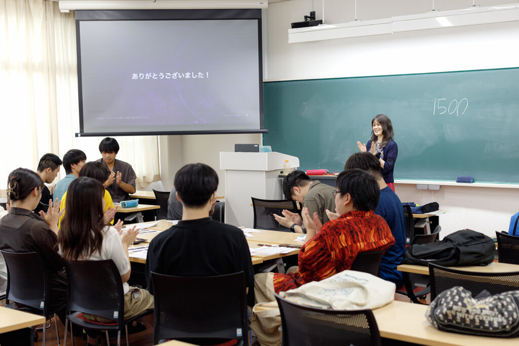 講義終了：拍手で幕を閉じました