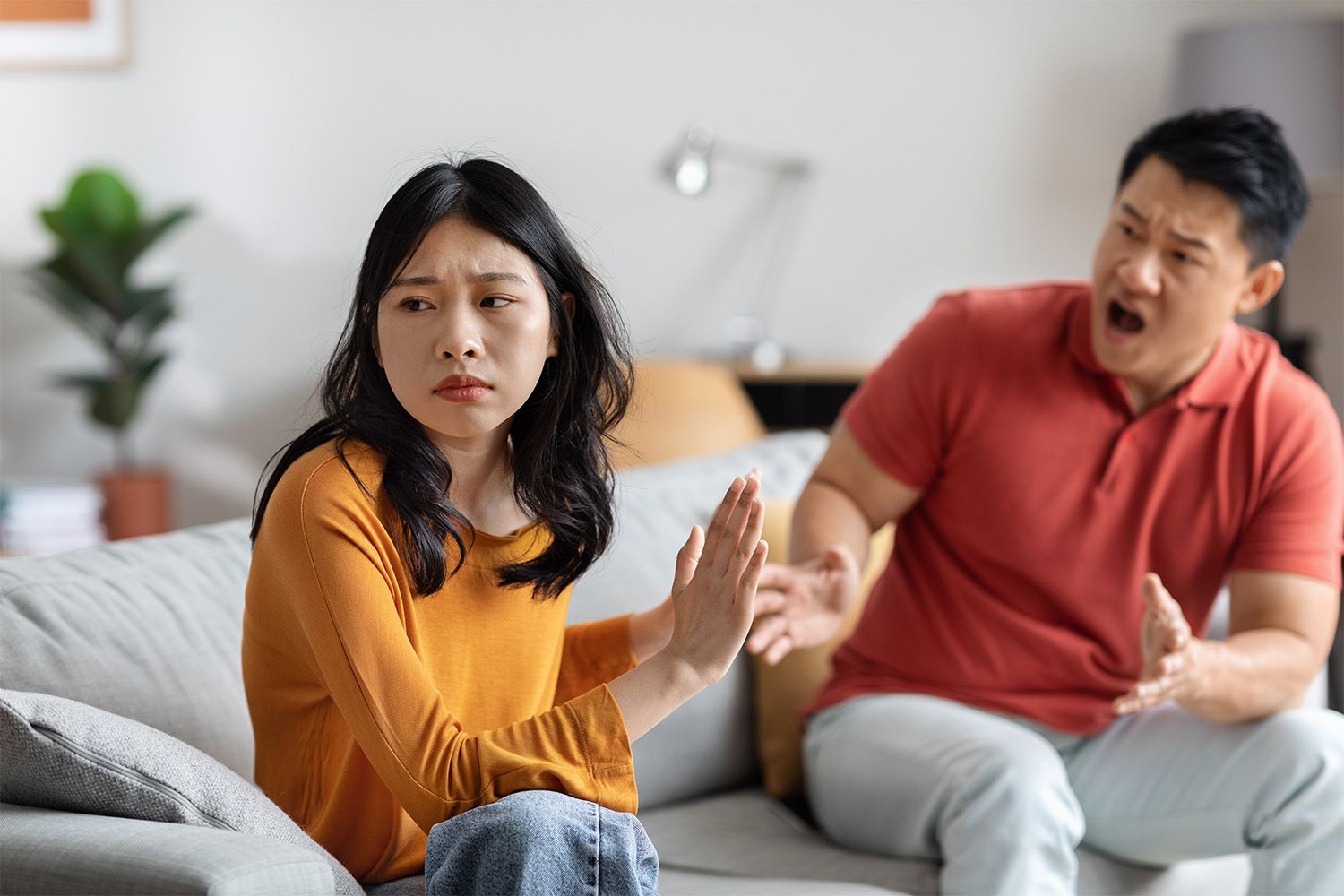 写真：喧嘩中の夫婦